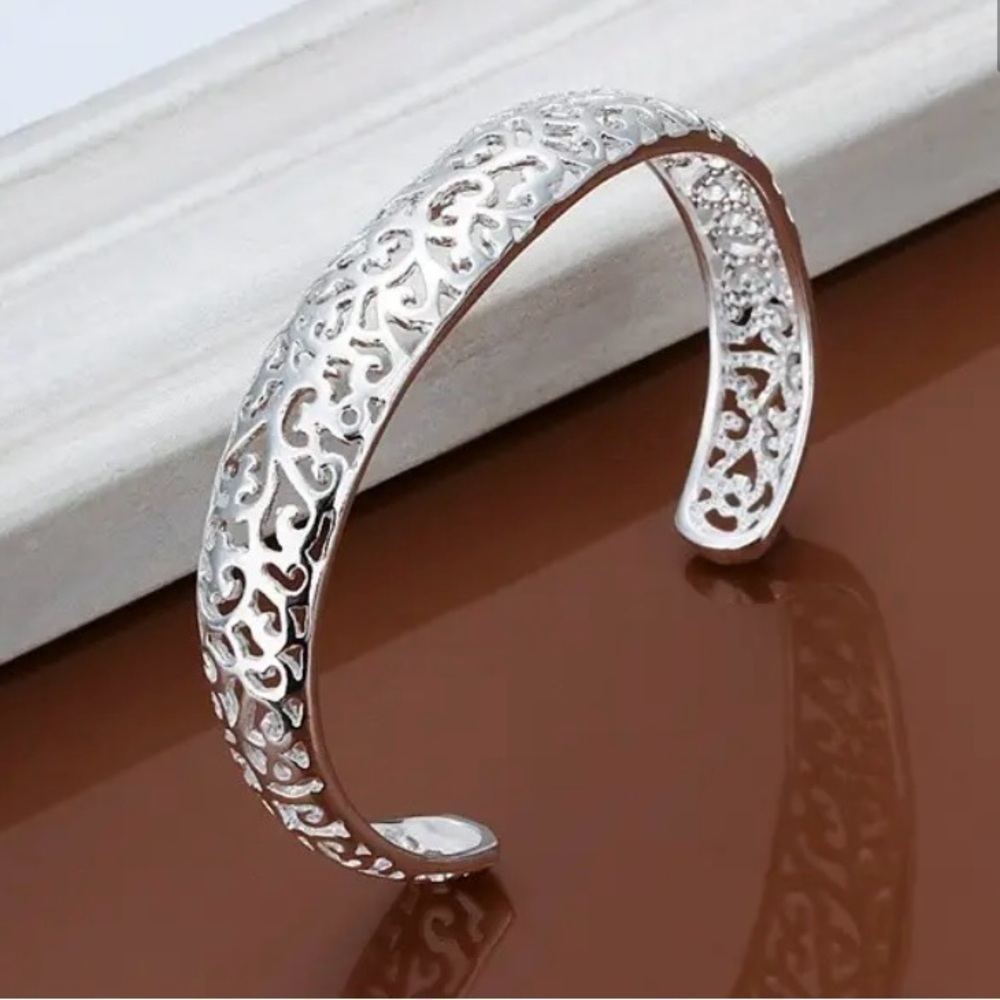 🆕 925 Sterling Silver Scrollwork Bangle Bracelet - Picture 2 of 8